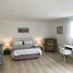 Sunset Beach Living Guesthouse